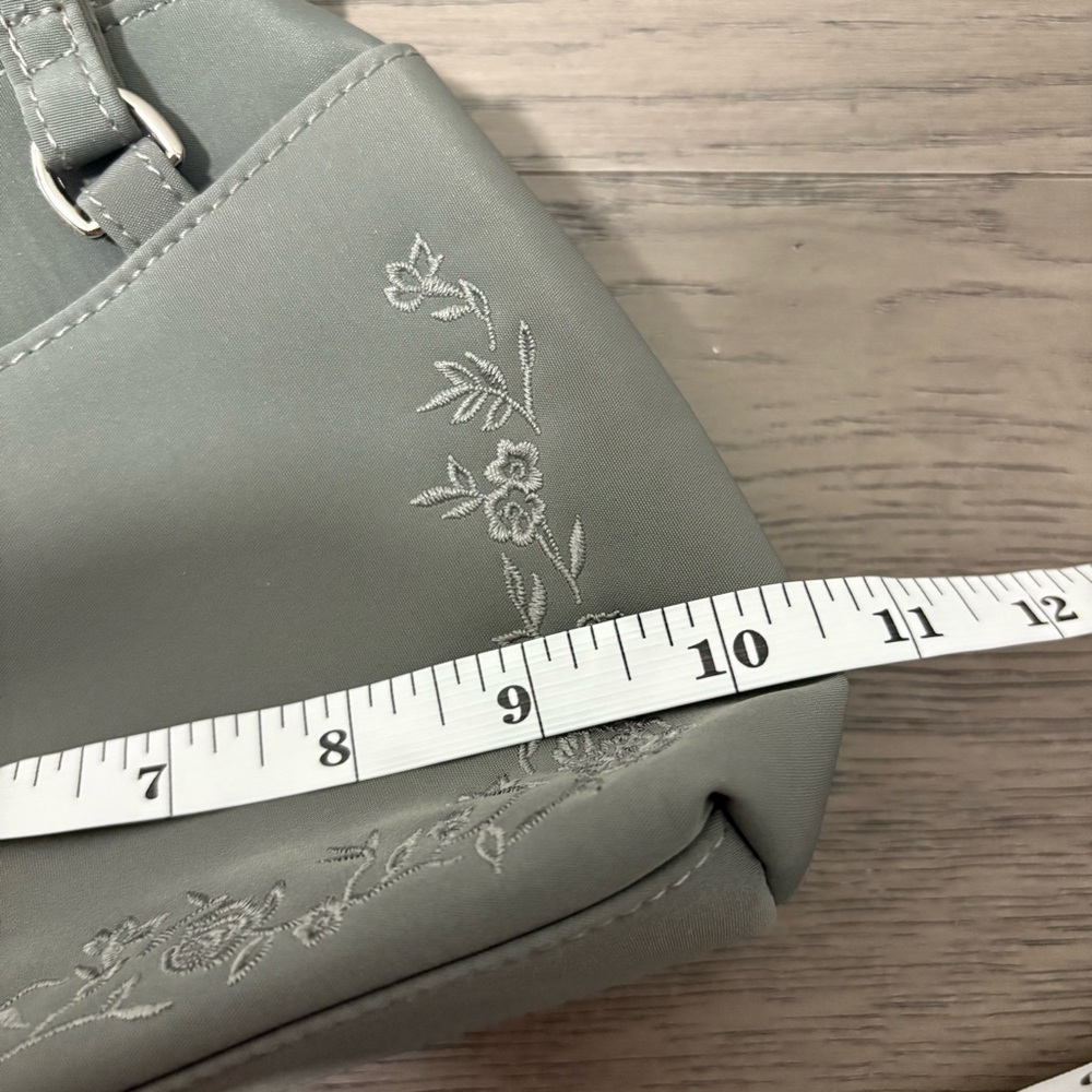 Liz Claiborne Villager Y2K Grey Embroidered Handbag‎ Women's Mini Shoulder Bag - Picture 12 of 16